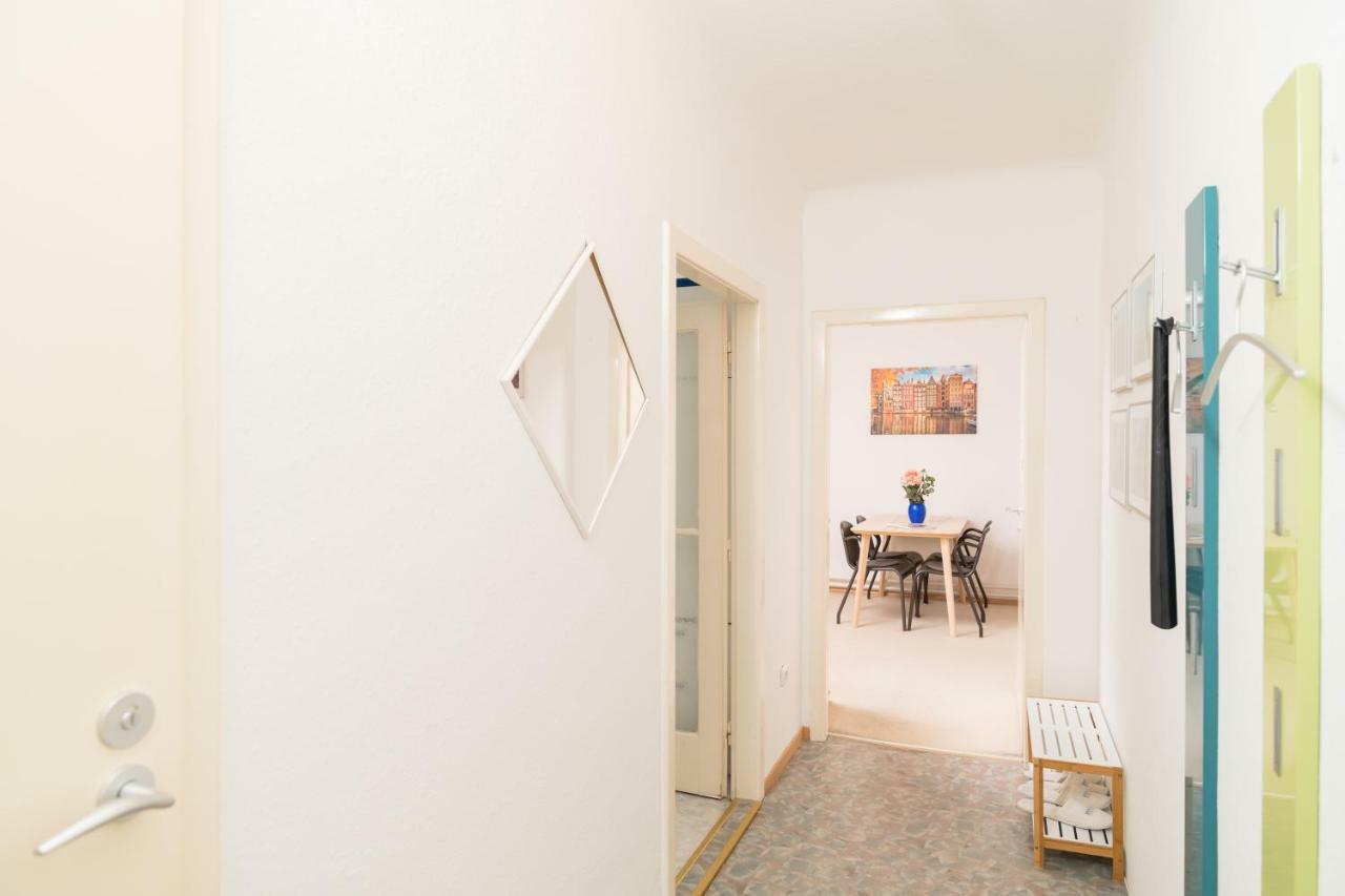Szene By Ichbucheat Apartment
