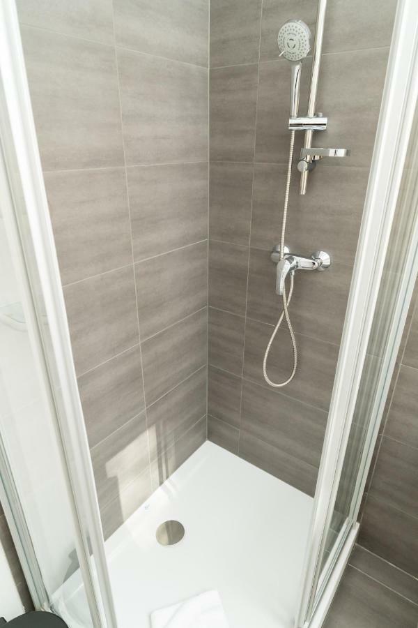 Apartment Szene By Ichbucheat *
