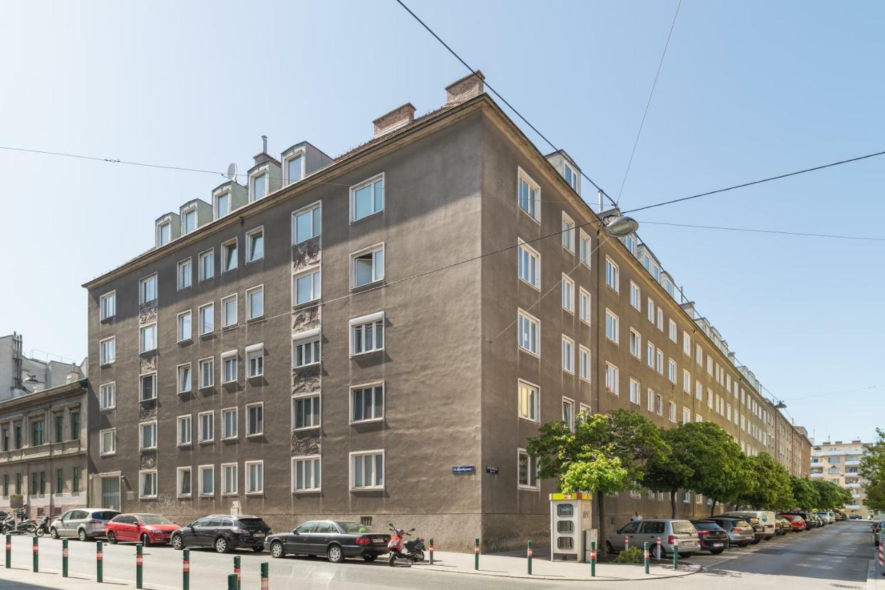 Szene By Ichbucheat Apartment